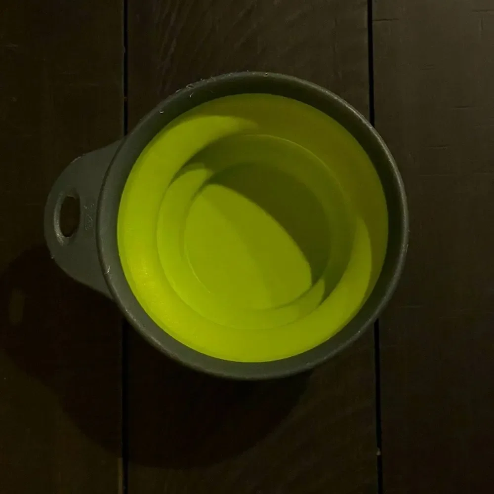 Small Pet, Collapsible, Green & Gray, Water/Food Dish. 4.5 in. x 1.75 in.
